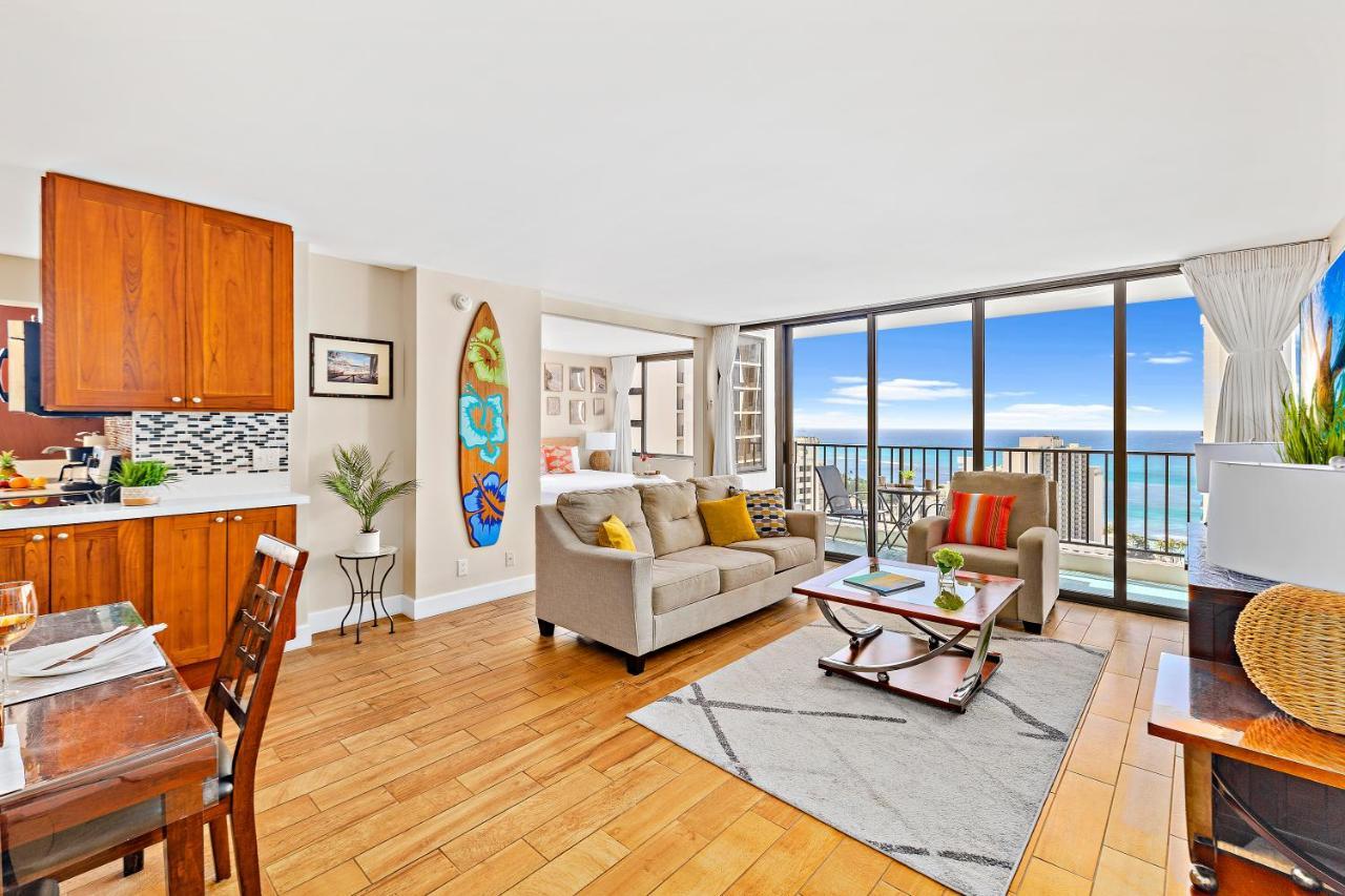 Waikiki Banyan 1Br With Great Ocean Views, Steps To Beach & Parking! Χονολουλού Εξωτερικό φωτογραφία