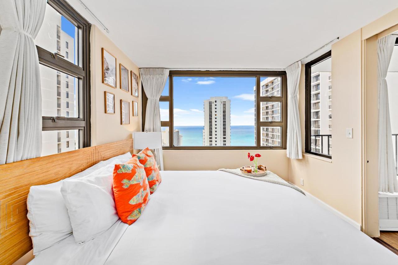 Waikiki Banyan 1Br With Great Ocean Views, Steps To Beach & Parking! Χονολουλού Εξωτερικό φωτογραφία