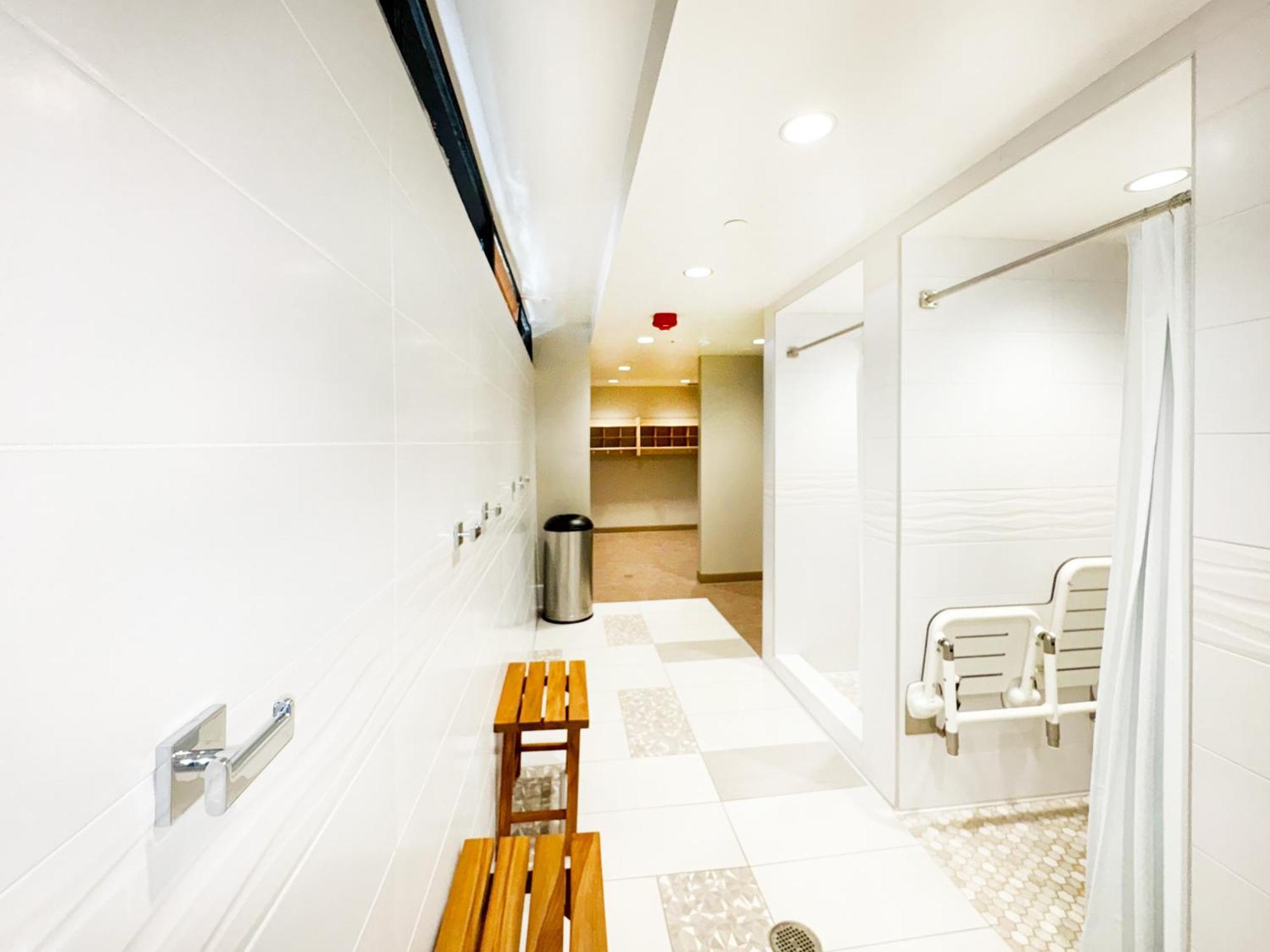 Waikiki Banyan 1Br With Great Ocean Views, Steps To Beach & Parking! Χονολουλού Εξωτερικό φωτογραφία