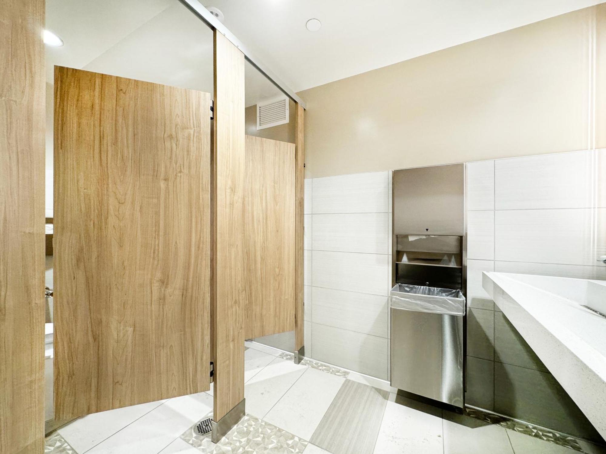 Waikiki Banyan 1Br With Great Ocean Views, Steps To Beach & Parking! Χονολουλού Εξωτερικό φωτογραφία